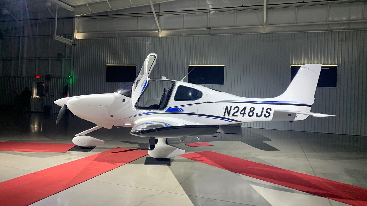 N248JS | 2020 Cirrus SR20 G6 with air conditioning, auto pilot, and Garmin Perspective+ (G1000) avionics